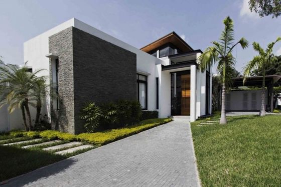 Custom-Designed Prefabricated Bungalow Homes Leading The Way With Light Steel Frames