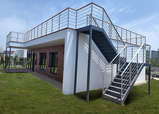 Rumah Modular Prefabrikasi Bungalow Kayu Prefabrikasi Dengan Bingkai Baja Ringan