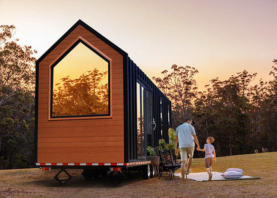 Luxury Glamping Rumah Prefabricated Custom Rumah Kecil Beroda Untuk Hotel / Camping / Sewa