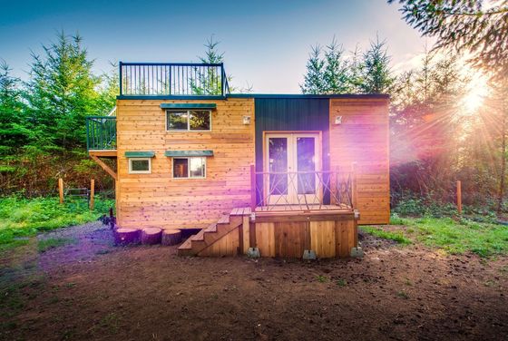 Mountaineer Tiny Home with Rooftop Deck rumah mungil terbaik airbnb dalam sistem rangka baja pengukur ringan