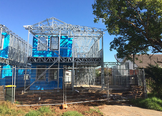 Warna Putih Modern Ekonomi Prefab Rumah Baja Ringan DEEPBLUE Baja Bingkai