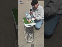 Rumah Kecil di Roda oleh Movable Roots.